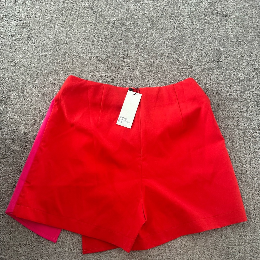 Women’s Colorblock Mini Skirt - Red & Hot Pink - Picture 3 of 3
